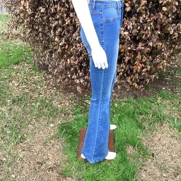 Blank Paige Exaggerated Bell Bottom Factory Fading High Rise Boho Flare Jeans - Picture 5 of 11